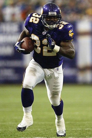 Onterrio Smith Vikings Aesthetic, American Football Quotes, Fantasy Football Humor, Nfl Vikings, Randy Moss, Purple Pride, Chris Carter, Minnesota Vikings Football, Vikings Fan