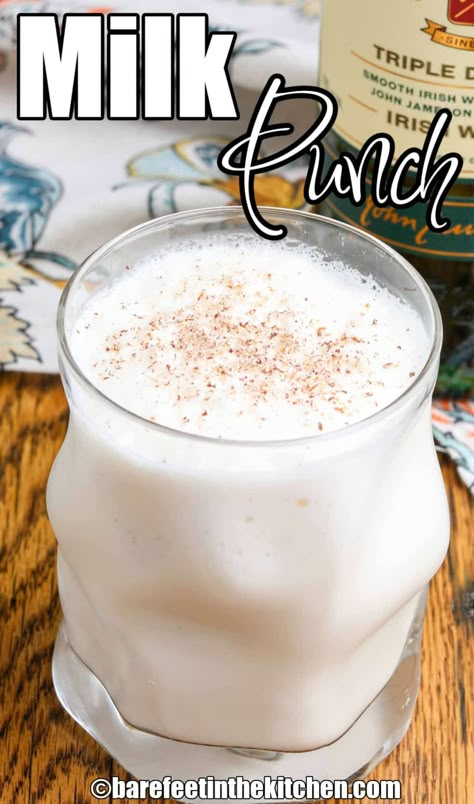 Drinks With Evaporated Milk, Milk Punch Recipe, Milk Punch, Spicy Tea, Boozy Milkshake, Punch Cocktails, Christmas Punch Recipes, Hot Buttered Rum, Punch Recipe