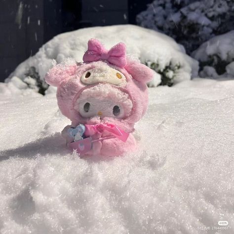 my melody my sweet piano hello kitty sanrio kawaii christmas snow cute winter aesthetic My Melody Winter Wallpaper, My Melody Christmas Pfp, Soft Pink Christmas Aesthetic, Cute Winter Pfp, My Sweet Piano Icon, Cute Photo Icon, Cute Winter Aesthetic, Snow Icon, Christmas Sanrio