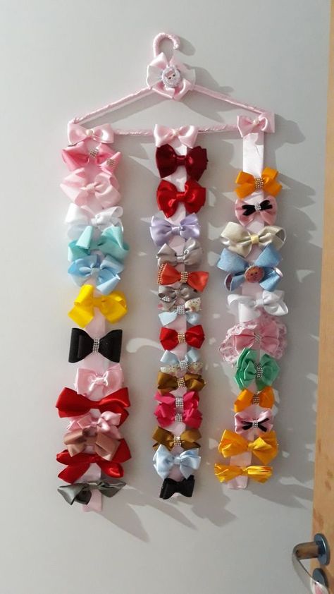 Hair Bow Organizer Diy, Ideas Para Organizar Cuarto, Hair Accessory Organization, Bow Holder Diy, Diy Bow Holder, Hair Accessories Organizer, Hair Accessories Holder, Hair Accessories Storage, Bow Organizer