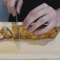 Deep fried sushi roll recipe | Make Sushi Spicy lobster salad, avocado, cream cheese and crabmeat rolled with soy paper and then tempura deep-fried with spicy mayo sauce. Deep Fried Sushi, Spicy Lobster, Fried Sushi, California Roll Sushi, Fried Lobster, Sushi Recipes Homemade, Sushi Roll Recipes, Salad Avocado, Make Sushi