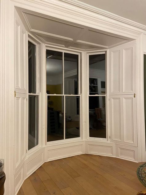 Bay Window Panelling, Bay Window Molding, Room Panelling, Canada Dream, Craftsman Trim, Living Room Panelling, Wooden Trim, Window Molding, Window Casing