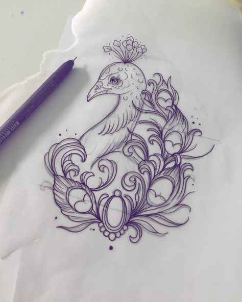 Traditional Tattoo Animals, Big Tattoos, Red Bird Tattoos, Coverup Tattoo, Tattoo Lion, Lion Sketch, Peacock Feather Tattoo, Peacock Tattoo, Kunst Tattoos