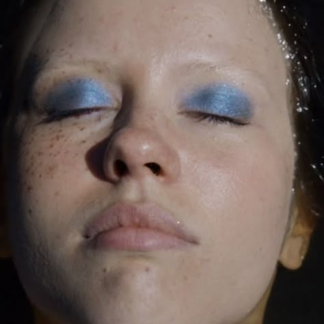 Makeup Blue Eyeshadow, Maxine Minx, X 2022, Bleached Eyebrows, Mia Goth, Movie Makeup, Swag Makeup, Goth Makeup, Mia 3