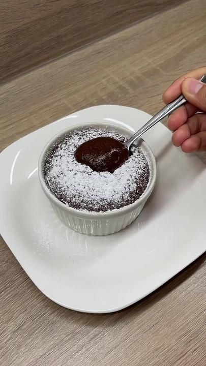 It was worth it 🤤 #lavacake #souffle #suffle #perfect #fyp #foryou #v... | lava cake | TikTok Lava Cake Recipes, Chocolate Dishes, Chocolate Recipes Homemade, Sweet Dishes Recipes, Lava Cake, Easy Baking Recipes Desserts, Tasty Baking, Lava Cakes, Sweet Snacks Recipes