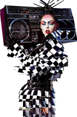 Gareth Pugh i adore you Vogue Photographers, Jean Shrimpton, Mode Editorials, Ellen Von Unwerth, New Retro Wave, Pose Fotografi, High Fashion Editorial, High Fashion Photography, Gareth Pugh