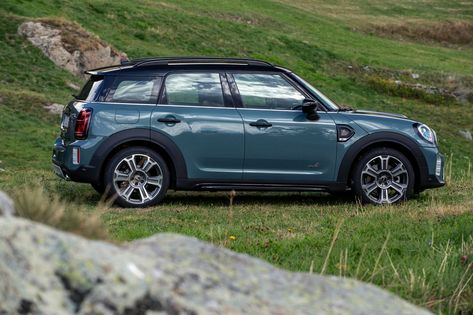 2020 MINI Cooper SD Countryman ALL4 (F60) Mini Cooper Sd, Mini Countryman, Mini Cooper, Suv Car, Suv, Road, Cars, Vehicles