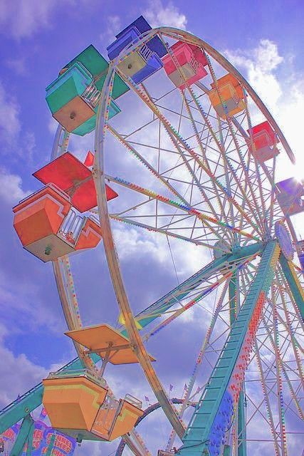 Amusement Park Outfit, Fair Rides, Abandoned Amusement Parks, Amusement Park Rides, Carnival Rides, Parc D'attraction, Chicago Photography, Fun Fair, Color Wheel