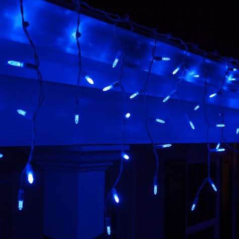 Blue Dark Bedroom, Cosmic Feelings, Icicle Lights Outdoor, Blue Christmas Lights, Led Icicle Lights, Icicle Christmas Lights, Christmas Lights Outside, White Christmas Lights, Christmas Light Installation