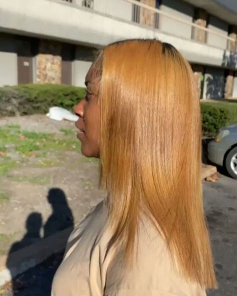 Honey Blonde On Dark Skin, Honey Blonde Hair Dye, Honey Blonde Natural Hair, Messy Braided Hairstyles, Black Hair 90s, Hair 90s, Jar Of Honey, Blonde Natural Hair, Blonde Natural