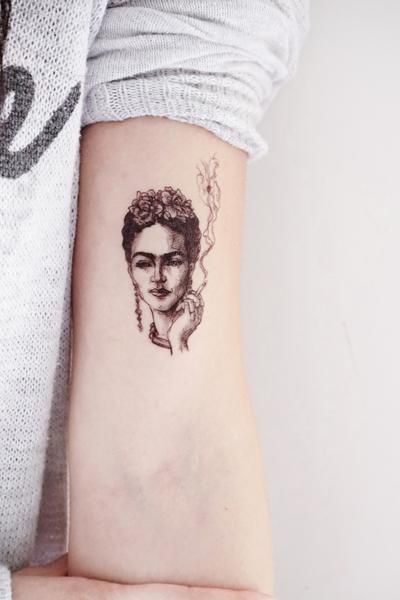 Alchemist Tattoo, Duo Tattoo, Tattoo Artistic, Frida Kahlo Tattoos, Spiritual Tattoo, Work Graphic, Graphic Tattoo, Romantic Tattoo, Realistic Temporary Tattoos