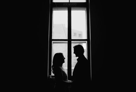 Couple Window Photography, Prewed Concept, Prewedding Ideas, Retro Photoshoot, Bride Groom Poses, Engagement Pose, Wedding At Home, Window Photography, Photo Window