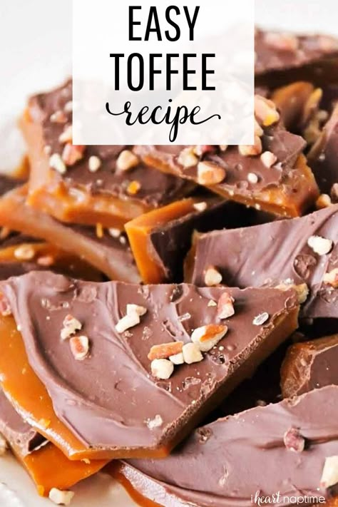 Caramel Bark Recipes, Easy Homemade Toffee Recipe, Easy Chocolate Chip Recipes, Chocolate Making Ideas Homemade, Chocolate Caramel Bark, Diy Toffee, Homemade Toffee Bits, Easy Toffee Recipe, No Fail Toffee Recipe