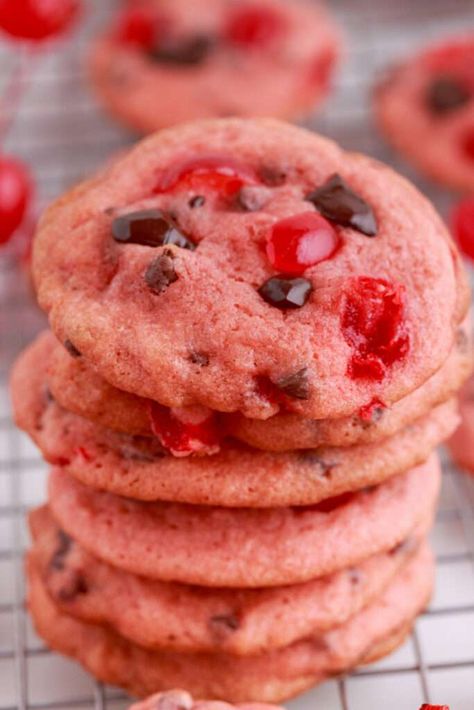 This Cherry Garcia cookies have all the flavors created by Ben & Jerry’s, the most iconic is Cherry Garcia. Cherry Garcia Cookies, Basic Sugar Cookie Recipe, Cherry Garcia, Exciting Recipes, Cherry Ice Cream, Fresh Meals, Family Fresh Meals, Baked Salmon Recipes, Holiday Foods