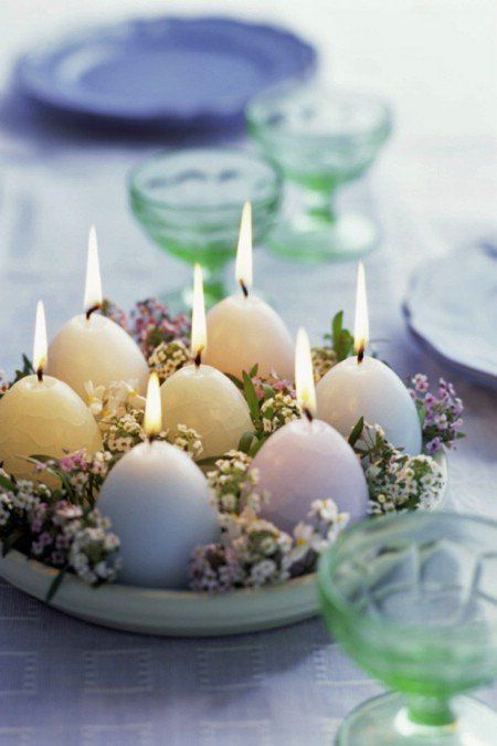 40 Beautiful DIY Easter Centerpieces to Dress Up Your Dinner Table Easter #easter Easter Ideas Easter crafts, easter recipes Spring Table Centerpieces, Easter Inspiration Decor, Diy – Velikonoce, Easter Centerpieces Diy, Diy Osterschmuck, Egg Candle, Soya Mumu, Easter Candles, Easter Parade