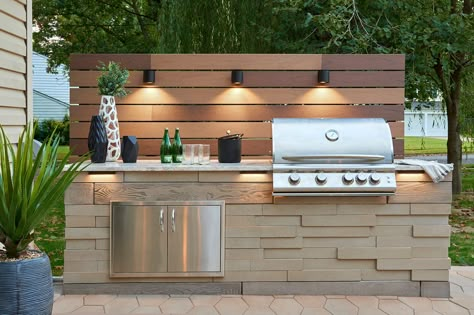 10 Outdoor Kitchen Countertop Ideas and Installation Tips Outdoor Countertop, Outdoor Kitchen Lighting, Concrete Outdoor Kitchen, Outdoor Grill Area, Backyard Getaway, Outdoor Bbq Area, Relaxing Backyard, Outdoor Kitchen Countertops, Outdoor Bbq Kitchen