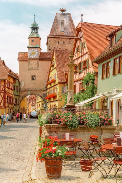 15 Very Best Places In Germany To Visit Places In Germany, German Travel, Cities In Germany, Countries To Visit, Voyage Europe, Dream Travel Destinations, Jackson Hole, Historical Place, Beautiful Places To Travel