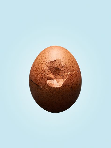 Conceptual — Lucy-Ruth Hathaway Cracked Egg Photography, Egg Photography, Styling Home, Food Photoshoot, Concept Photography, Cracked Egg, Graphic Design Ads, Cup Art, Egg Art