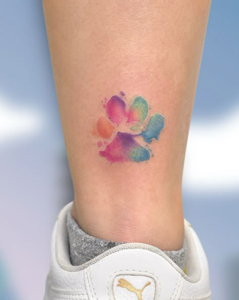 Tatoo Dog, Bridge Tattoo, Dog Memorial Tattoos, Pawprint Tattoo, Dog Paw Tattoo, Tattoo Dog, Dog Watercolor, Paw Tattoo, Geniale Tattoos