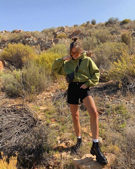 South Africa Outfits What To Wear, Trip Aesthetic Outfit, Road Trip Aesthetic Outfit, South Africa Instagram, Road Trip Aesthetic, South Africa Vacation, Africa Vacation, Trip Aesthetic, Emma Rose