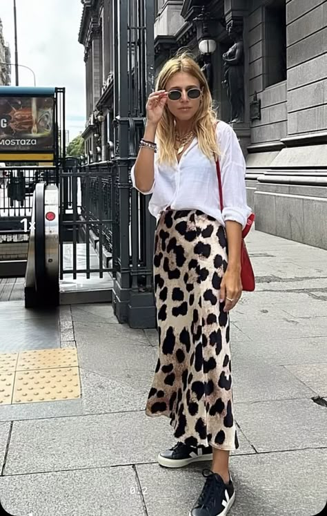 Leopard Print Wrap Skirt Outfit, Leopard Skirt Work Outfit, Satin Leopard Skirt Outfit, Leopard Satin Skirt Outfit, Leopard Print Skirt Outfit Summer, Sandles Outfit, Animal Print Skirt Outfit, Leopard Print Skirt Outfit, Wrap Skirt Outfit