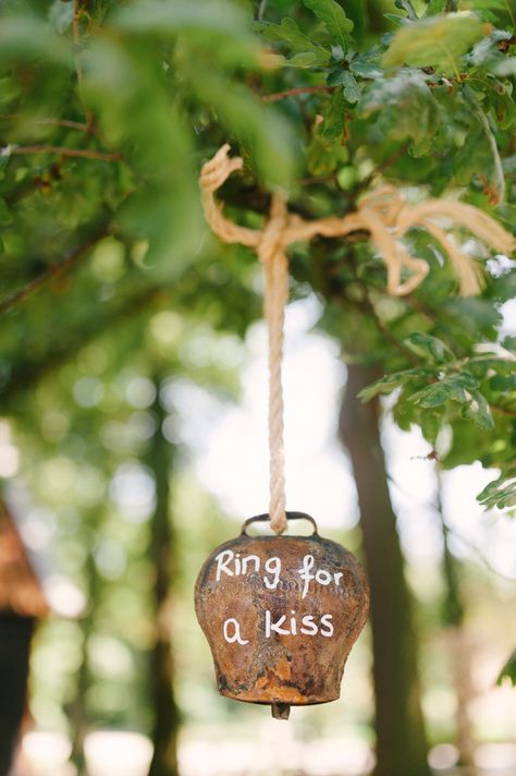 Garden Wedding Ideas On A Budget, Netherlands Wedding, Creative Wedding Ideas, Cute Wedding Ideas, A Kiss, Trendy Wedding, Backyard Wedding, Chic Wedding, Country Wedding