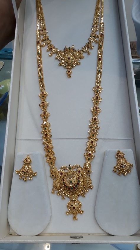 Gold Jewelry Simple Necklace Long, Long Haram Necklace Set Designs Gold, Gold Necklace Haram Set, Long Haram New Models Gold, Simple Gold Haram Designs Indian, Gold Harams New Models, Necklace Haram Set Gold, Haram Sets Jewellery Designs, New Model Gold Haram Designs