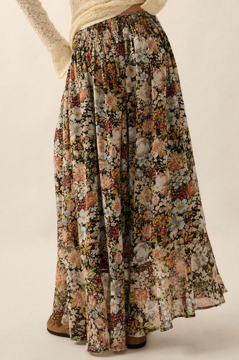 Maxi Floral Skirt Outfit, Wedding Guest Skirt Outfit, Printed Long Skirt Outfits, Uk Fashion Women, Modest Outfits For Church, Long Flowy Skirts, Long Skirt Floral, Fall Maxi Skirt, Maxi Floral Skirt