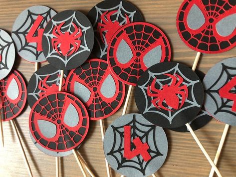 Cupcakes For Men, Sugar Skull Decor, Miles Morales Spider Man, Spiderman Birthday Cake, Game Of Thrones Party, Spiderman Birthday Party, Spiderman Art Sketch, Treat Toppers, Into The Spider Verse