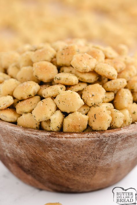 SEASONED OYSTER CRACKERS Fire Oyster Crackers Recipe, Sweet Oyster Crackers, Ranch Crackers Oyster, Oster Cracker Recipe, Dill Oyster Crackers Recipe, Oyster Crackers Snack, Oyster Cracker Snack Recipes, Oyster Crackers Seasoned, Oyster Crackers Ranch