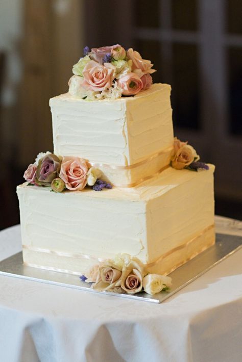 Square Wedding Cakes 1 Tier, Square Tiered Wedding Cake, Frosting Styles, Wedding Cake Two Tier, Square Cake Design, Textured Buttercream, Anniversary Cake Designs, Tiered Cakes Birthday, Wedding Cake Cookies