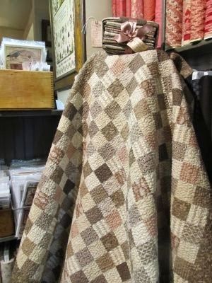 Low Volume Quilt, Neutral Quilt, 9 Patch Quilt, Nine Patch Quilt, Country Sampler, Quilt Modernen, Country Quilts, Pretty Quilt, Missouri Star Quilt