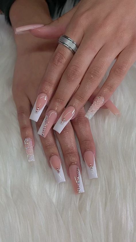 Simple Birthday Nails Coffin, 21 Birthday Nails Acrylic Long, Nails Inspo For Birthday, 21s Birthday Nails, Long Birthday Nail Designs, 18th Birthday Acrylic Nails, Birthday Nails 19, 19 Birthday Nails, Ombre Nails With Diamonds