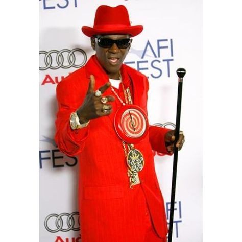 Last weekend, News 5 caught up with rapper Flavor Flav to talk to him about why he loves Cleveland, OH so much. Flavor Flav, Cleveland, Ronald Mcdonald, Halloween Costumes, Fan