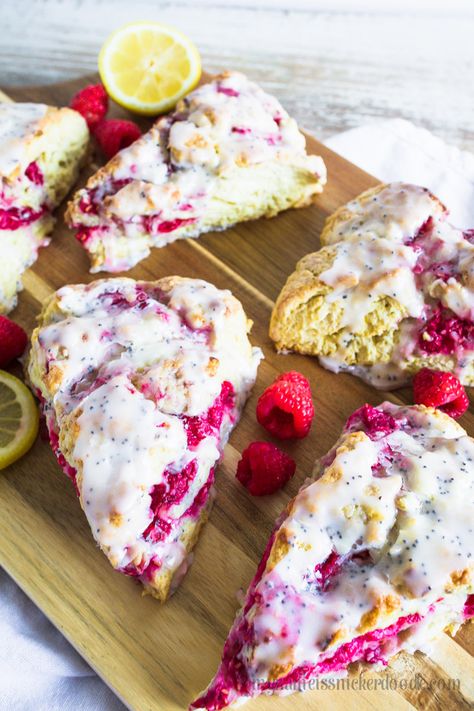 Lemon Raspberry Scones an easy recipe for breakfast or brunch Lemon Raspberry Scones, Raspberry Scone, Berry Scones, Raspberry Scones, Scone Recipes, Scones Recipe Easy, Lemon Scones, Fruit Salad Easy, Raspberry Recipes