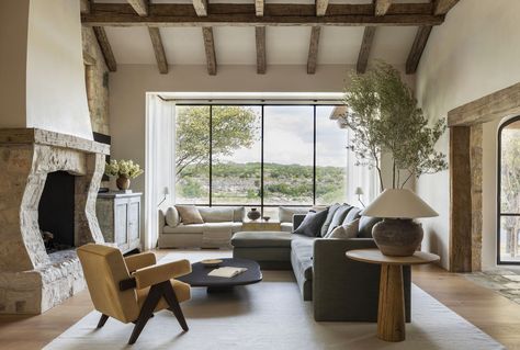 living room April Tomlin Living Room, Texas Lake House, Marie Flanigan Interiors, Marie Flanigan, Ranch House Designs, Calming Spaces, Oak Panels, Neutral Living Room, Custom Sofa