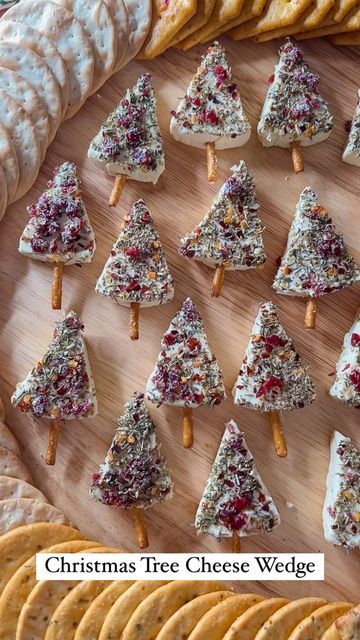 Christmas Tree Cheese Wedge, Cheese Wedge Christmas Trees, Christmas Cheese Tree, Christmas Tree Cheese, Cheese Tree, Tree Brownies, Babybel Cheese, Christmas Tree Brownies, Christmas Cheese