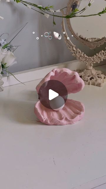 Yasmin 🧸 on Instagram: "Pearl oyster night lamp 🫧🐚💡 ib @sculpdit" Oyster Night, Pearl Oyster, Oyster Pearl, Night Lamp, Night Lamps, May 20, Crafts For Kids, Gift Ideas, Gifts