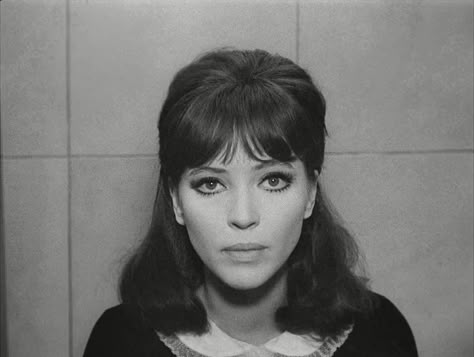 French New Wave, Anna Karina, French Cinema, The New Wave, French Actress, Makeup For Black Women, Iconic Women, French Girl, Vintage Beauty