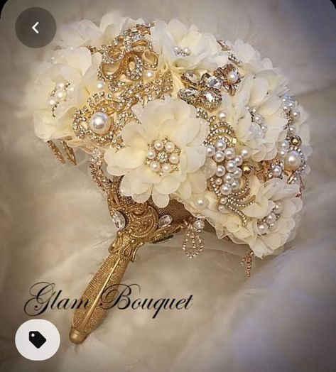 Glam Bouquet, Jewelry Bouquet, Quinceanera Bouquet, Ivory Jewelry, Jeweled Bouquet, Quinceanera Dresses Gold, Gold Schmuck, Bridal Brooch Bouquet, Wedding Brooch Bouquets