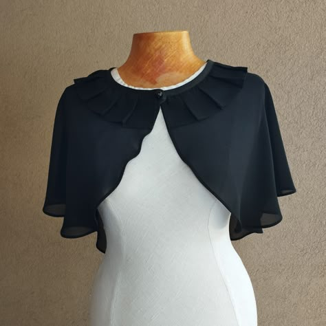 Black cape Elegant black capelet Black wedding cape Light evening shoulder wrap Dress cover up Women's capelet Bridal cape Cosplay cape Shoulder Cover For Dress, Short Capes For Women, Black Capelet, Casual Cape, Cosplay Cape, Mother Nature Costume, Elegant Cape, Cape For Women, Costume Capes