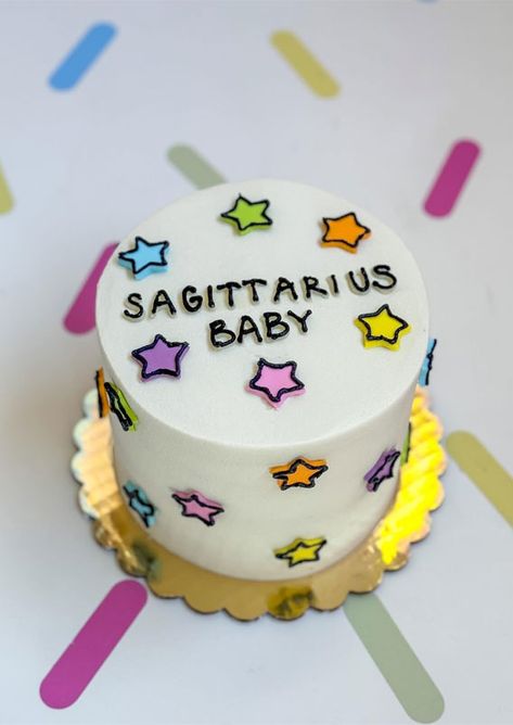 buttercream cake, simple birthday cake, birthday cake ideas, birthday cake design Sagittarius Baby Cake, Wedding Cake October, White Round Cake, 50 Birthday Cake, Sagittarius Baby, Girls First Birthday Cake, Birthday Cake Design, Hot Air Balloon Cake, Harry Potter Birthday Cake