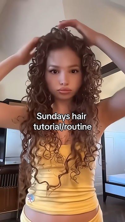 Sundays hair tutorial/routine! Hairstyles For Curly Long Hair Easy, Sunday Kalogeras Hair Routine, Hairstyles For Bed Curly Hair, How To Sleep With Naturally Curly Hair, How To Get Curly Hair Naturally At Home, Kalogeras Sisters Hair Routine, How To Keep Hair Curly Overnight Sleep, Curly Hair Steps, How To Train Curly Hair