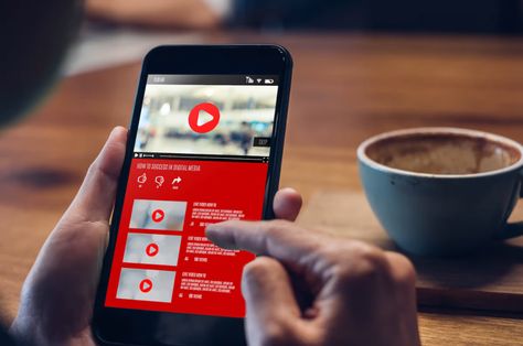 Video Advertising Tips: How to Create Engaging Video Ads in 2022 Retail Advertising, Facebook Content, Dubai Business, Storytelling Techniques, Youtube Ads, Video Advertising, Youtube Live, Business Video, Mobile Web