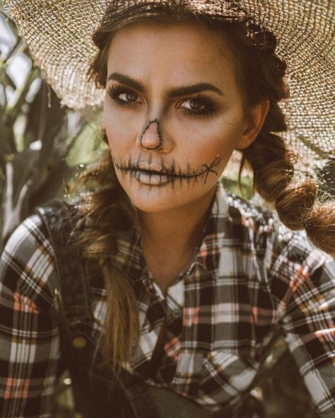 Scary Scarecrow Makeup, Cute Scarecrow Makeup, Scarecrow Makeup Ideas, Scarecrow Costume Women, Scary Scarecrow Costume, Halloween Makeup Diy Easy, Diy Scarecrow Costume, Scarecrow Halloween Makeup, Halloween Makeup For Kids