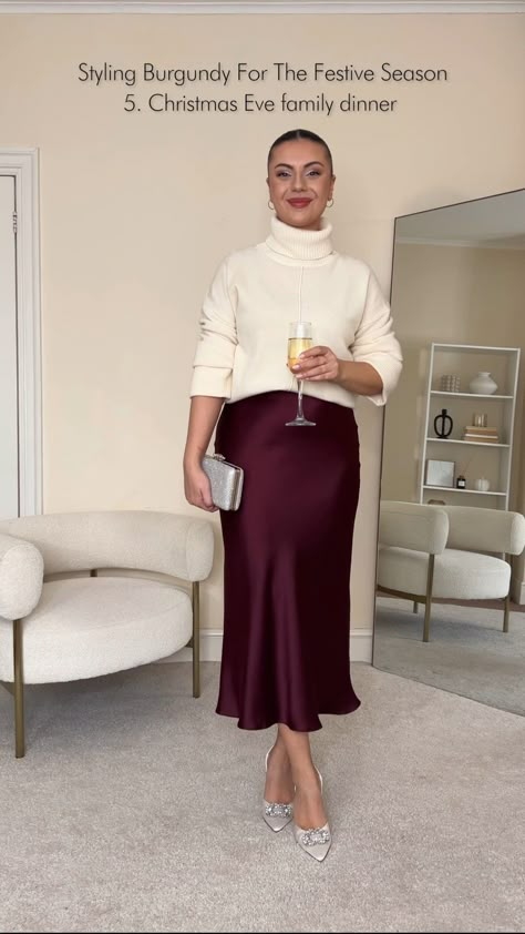 Satin Skirt Outfit Classy, Burgundy Skirt Outfit, Skirt Outfit Fall, Satin Skirt Outfit, Maroon Skirt, Burgundy Outfit, Burgundy Skirt, Winter Skirt Outfit, Stylish Work Attire