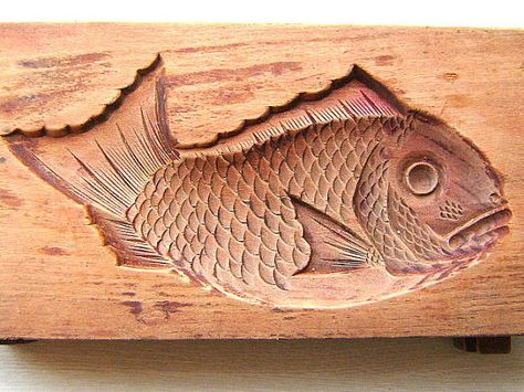 . Koi Wood Art, Chainsaw Wood Carving Fish, Food Molds, Koi Fish Wood Carving, Wood Fish Sculpture, Fish Wood Carving, Sea Bream, Hina Matsuri, Japanese Cake