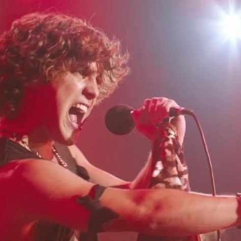 Diego as Drew in Rock of Ages movie singing "I Wanna Rock" :) <3 Rock Of Ages Movie, Rock Of Ages Costume, Rock Of Ages, Gender Envy, Music Star, Film Serie, Jane Austen, Big Screen, Cutie Patootie