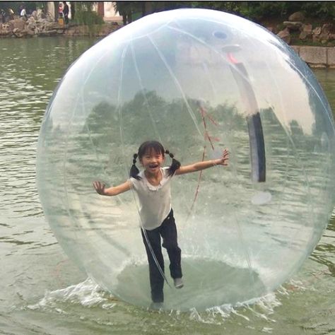 Water bubble Inflatable Ball, Walk On Water, Beach Toys, Make Me Smile, Summer Fun, Orlando, Places To Go, Bucket List, Favorite Places