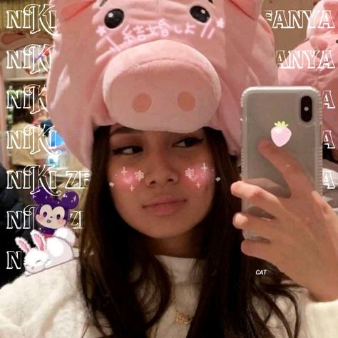 Niki Zefanya Selfie, Niki Zefanya Aesthetic Icons, Niki Zefanya Icons, Niki 88rising, Niki Cute, Nicole Zefanya, Cute Mirror Selfie, Niki Zefanya, 88 Rising